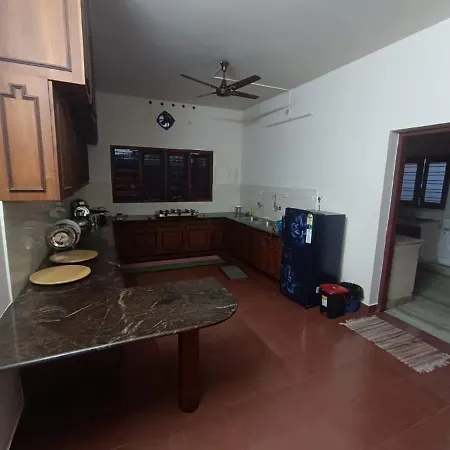 Ritu Homestay Thiruvananthapuram Exterior photo